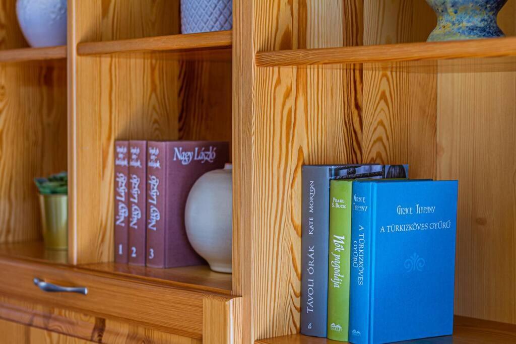 Roomy Apartment 80Sqm At City Center Free Parking Space, Ac & Balcony Boedapest Buitenkant foto