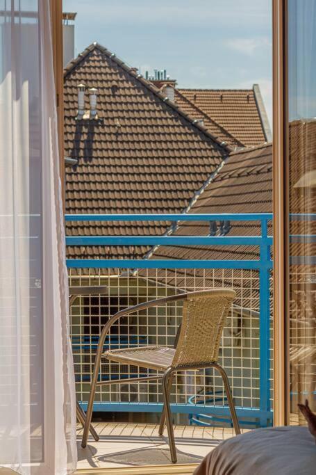 Roomy Apartment 80Sqm At City Center Free Parking Space, Ac & Balcony Boedapest Buitenkant foto